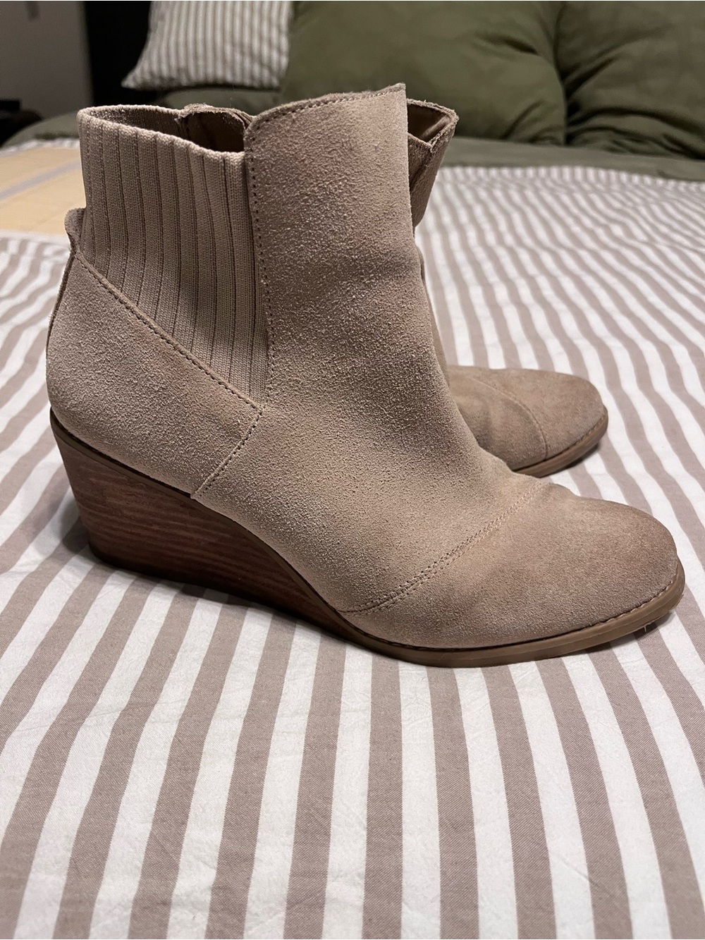 Toms Beige Suede Wedge Ankle Booties
